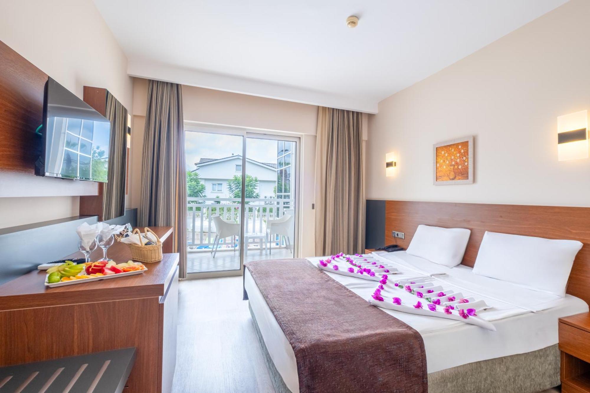 Viking Express Hotel Kemer Exterior photo